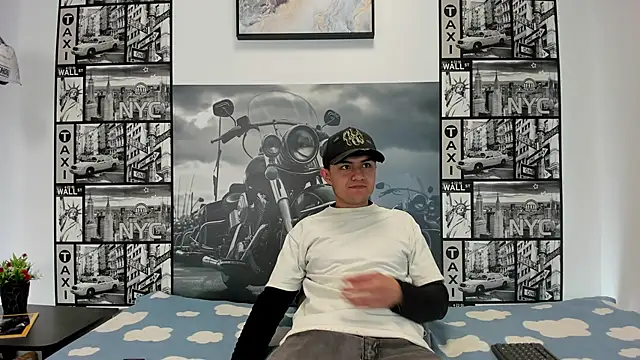 Light Haze online show from October 22, 2025, 3:33 pm