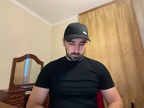 Snapshot of Hard_to_Obey chatting on November 29, 2025, 1:44 pm Hard to Obey online show from November 29, 2025, 1:44 pm