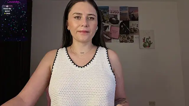 Snapshot of Veronika__Winslow_ chatting on June 16, 2026, 8:03 am Veronika Winslow online show from June 16, 2026, 8:03 am