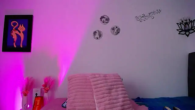 Snapshot of MelissaRhodes chatting on June 17, 2026, 11:09 am MelissaRhodes online show from June 17, 2026, 11:09 am