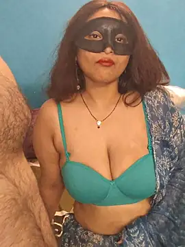sexy42couple online show from May 23, 2026, 6:51 pm