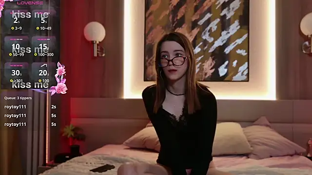 Alison kisss online show from November 30, 2025, 2:40 pm