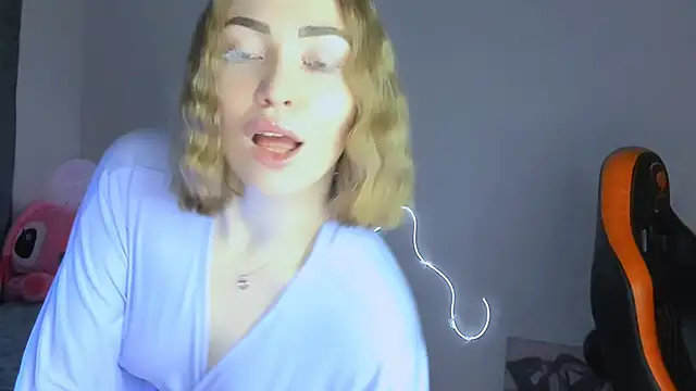 Snapshot of LaraKrein_lk chatting on February 1, 2026, 6:17 pm LaraKrein lk online show from February 1, 2026, 6:17 pm