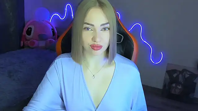 Snapshot of LaraKrein_lk chatting on February 8, 2026, 12:58 pm LaraKrein lk online show from February 8, 2026, 12:58 pm