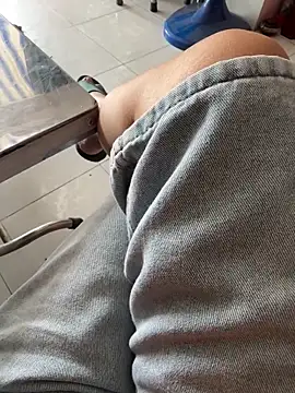 sharon-Hanna online show from November 21, 2025, 1:04 am