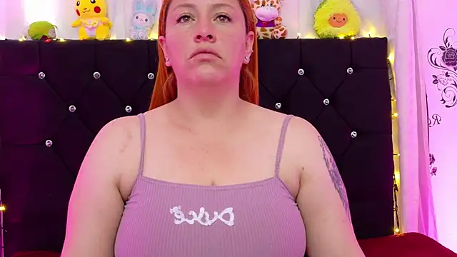 Snapshot of queen_marifer chatting on October 11, 2025, 12:39 pm queen marifer online show from October 11, 2025, 12:39 pm
