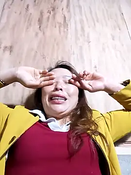 Snapshot of Bianly chatting on December 14, 2025, 10:48 pm Bianly online show from December 14, 2025, 10:48 pm