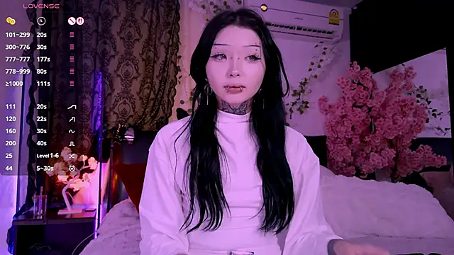 Snapshot of Lein_Bone chatting on November 15, 2025, 12:03 am Lein Bone online show from November 15, 2025, 12:03 am