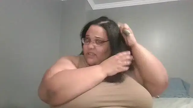 Snapshot of SexyBBW10790 chatting on July 26, 2026, 11:06 am SexyBBW10790 online show from July 26, 2026, 11:06 am