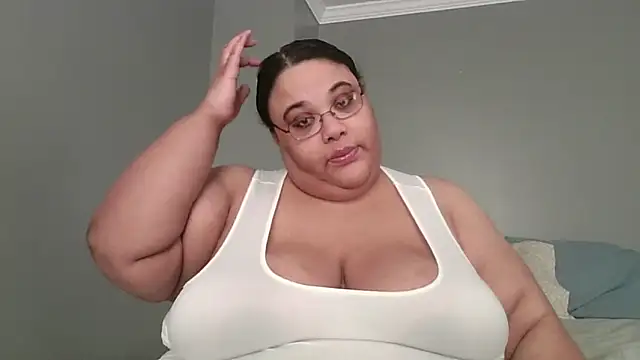 Snapshot of SexyBBW10790 chatting on May 16, 2026, 2:05 pm SexyBBW10790 online show from May 16, 2026, 2:05 pm