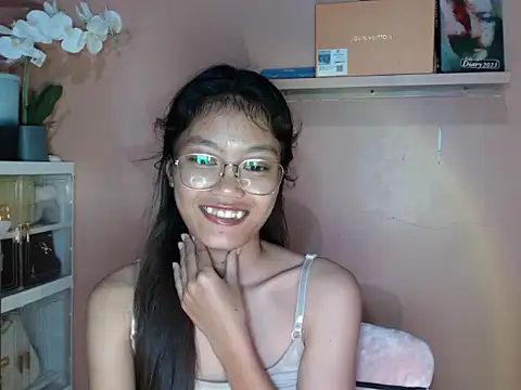 skinny gracie online show from September 19, 2025, 2:54 pm