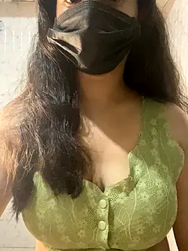 Snapshot of MONA_0213 chatting on October 8, 2025, 6:41 pm MONA 0213 online show from October 8, 2025, 6:41 pm