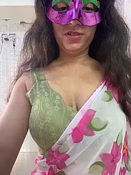 Snapshot of MONA_0213 chatting on October 6, 2025, 3:19 am MONA 0213 online show from October 6, 2025, 3:19 am