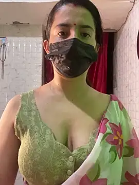 Snapshot of MONA_0213 chatting on October 25, 2025, 5:02 pm MONA 0213 online show from October 25, 2025, 5:02 pm