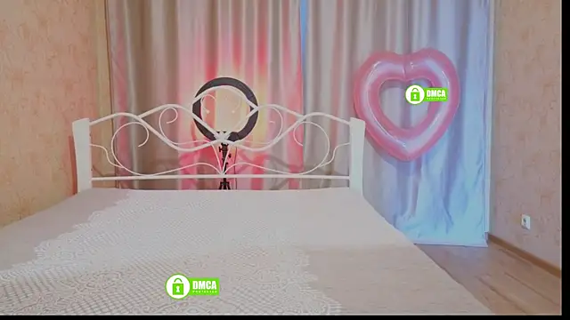 Snapshot of Berkova_L chatting on June 9, 2026, 3:18 am Berkova L online show from June 9, 2026, 3:18 am
