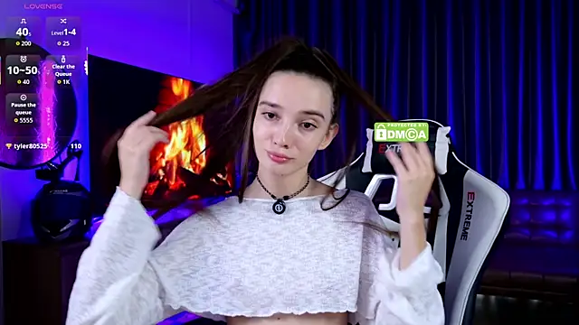 Snapshot of laxyflaxyy chatting on October 1, 2025, 2:06 am laxyflaxyy online show from October 1, 2025, 2:06 am