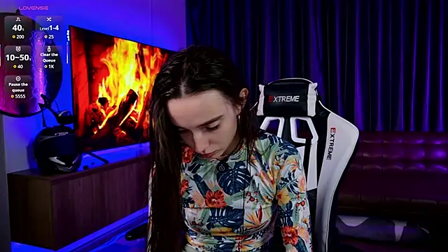 Snapshot of laxyflaxyy chatting on October 12, 2025, 2:02 am laxyflaxyy online show from October 12, 2025, 2:02 am