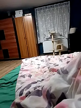 KissMeAss9387 online show from October 25, 2025, 8:42 pm