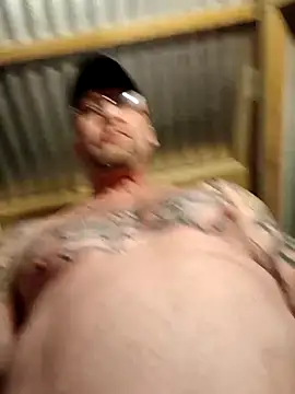 Snapshot of ShawnandDani7074 chatting on March 27, 2026, 11:11 am ShawnandDani7074 online show from March 27, 2026, 11:11 am