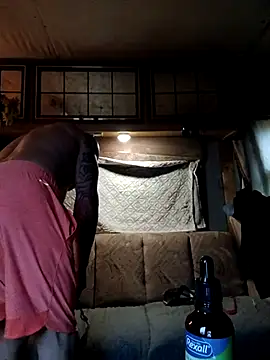 Snapshot of ShawnandDani7074 chatting on March 5, 2026, 10:16 pm ShawnandDani7074 online show from March 5, 2026, 10:16 pm