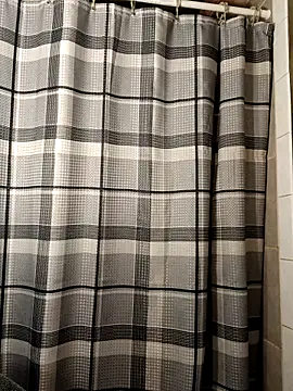 Snapshot of ShawnandDani7074 chatting on March 18, 2026, 4:19 pm ShawnandDani7074 online show from March 18, 2026, 4:19 pm