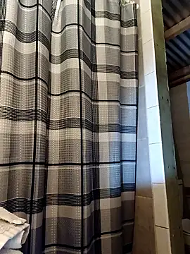 Snapshot of ShawnandDani7074 chatting on March 1, 2026, 12:21 am ShawnandDani7074 online show from March 1, 2026, 12:21 am