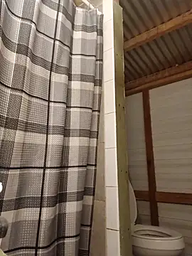 Snapshot of ShawnandDani7074 chatting on April 10, 2026, 3:02 am ShawnandDani7074 online show from April 10, 2026, 3:02 am