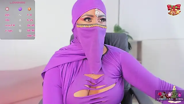 Snapshot of yasmin_elite chatting on December 15, 2025, 10:54 am yasmin elite online show from December 15, 2025, 10:54 am