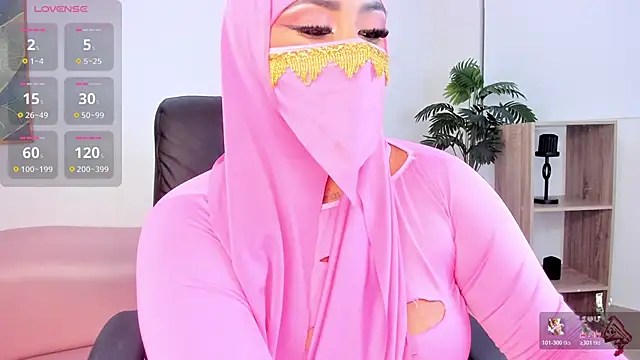 Snapshot of yasmin_elite chatting on November 22, 2025, 9:52 am yasmin elite online show from November 22, 2025, 9:52 am