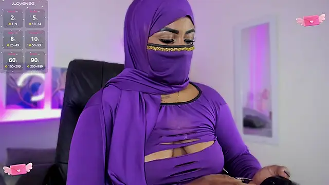 Snapshot of yasmin_elite chatting on November 13, 2025, 2:04 am yasmin elite online show from November 13, 2025, 2:04 am