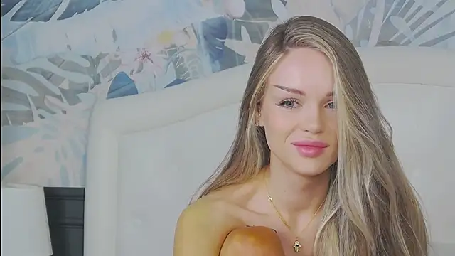 Snapshot of MarilynNova chatting on March 27, 2026, 6:55 am MarilynNova online show from March 27, 2026, 6:55 am