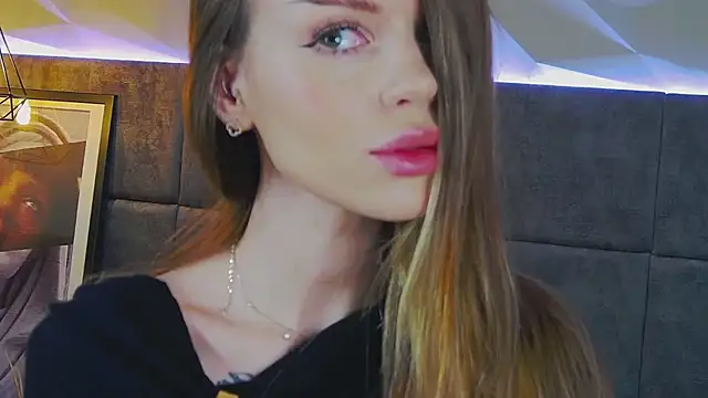 Snapshot of MarilynNova chatting on March 8, 2026, 4:49 am MarilynNova online show from March 8, 2026, 4:49 am