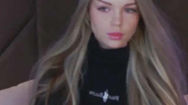 Snapshot of MarilynNova chatting on March 30, 2026, 4:25 am MarilynNova online show from March 30, 2026, 4:25 am