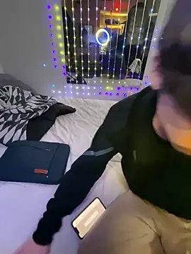 Snapshot of SalemStratton chatting on January 6, 2026, 9:30 pm SalemStratton online show from January 6, 2026, 9:30 pm