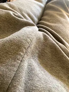 Snapshot of MuzzyFacing chatting on February 26, 2026, 12:16 pm MuzzyFacing online show from February 26, 2026, 12:16 pm