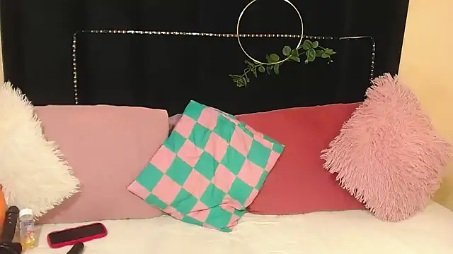 Snapshot of AmazingDarkDoll chatting on November 23, 2025, 3:11 pm AmazingDarkDoll online show from November 23, 2025, 3:11 pm