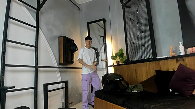 Snapshot of Dani_mc1 chatting on October 24, 2025, 11:31 am Dani mc1 online show from October 24, 2025, 11:31 am