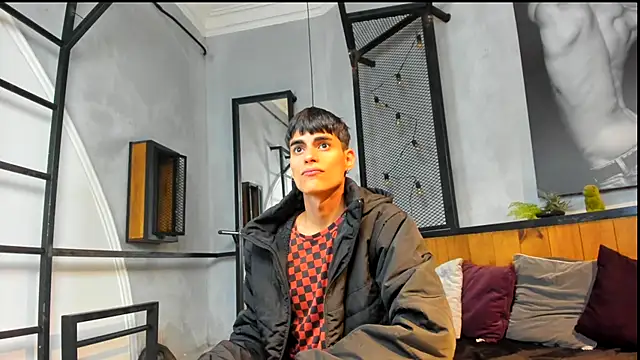 Snapshot of Dani_mc1 chatting on November 18, 2025, 11:35 am Dani mc1 online show from November 18, 2025, 11:35 am