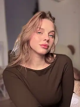 Snapshot of LilyFlamee chatting on October 9, 2025, 3:56 pm LilyFlamee online show from October 9, 2025, 3:56 pm