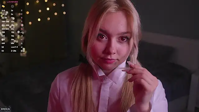 Snapshot of AccaCroyle chatting on January 16, 2026, 10:03 pm AccaCroyle online show from January 16, 2026, 10:03 pm