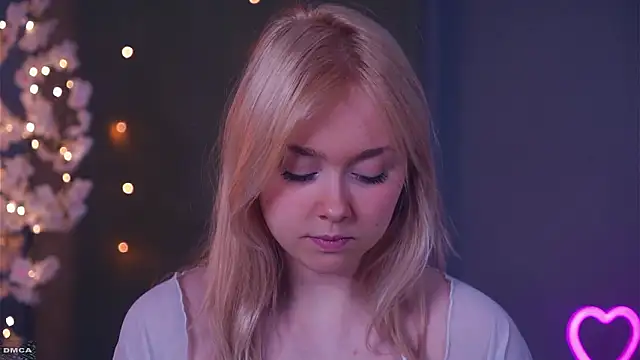 Snapshot of AccaCroyle chatting on January 14, 2026, 11:08 pm AccaCroyle online show from January 14, 2026, 11:08 pm