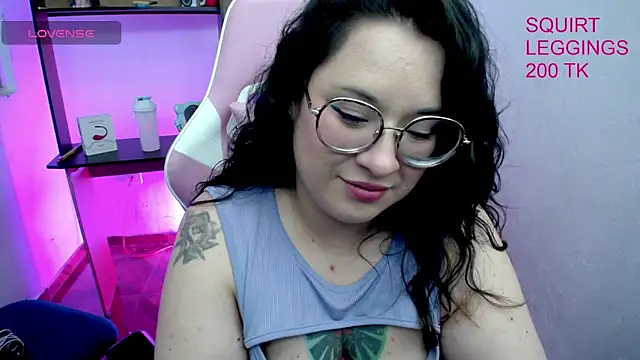 Snapshot of _Jaade_p_ chatting on October 24, 2025, 9:03 pm  Jaade p  online show from October 24, 2025, 9:03 pm