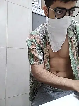 mrmasseur06 online show from July 4, 2026, 7:40 pm