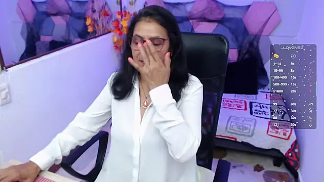 AmandaPeet online show from October 29, 2025, 8:41 pm