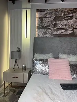 VioletaMaddox online show from February 27, 2026, 6:13 am