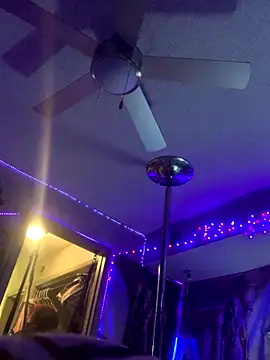 Triggerhappycj100 online show from October 31, 2025, 5:59 am