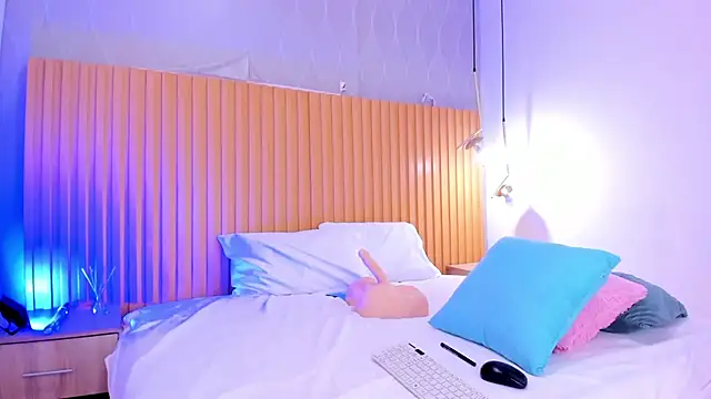 danaalamiri online show from October 21, 2025, 9:47 pm