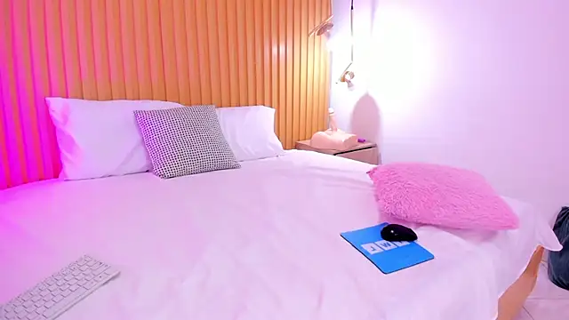 danaalamiri online show from November 12, 2025, 10:24 pm