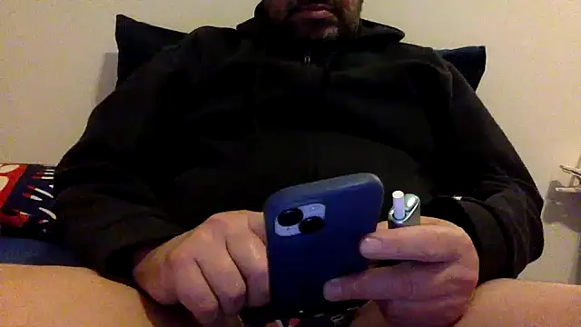 Snapshot of steve669_hot chatting on December 16, 2025, 8:24 pm steve669 hot online show from December 16, 2025, 8:24 pm