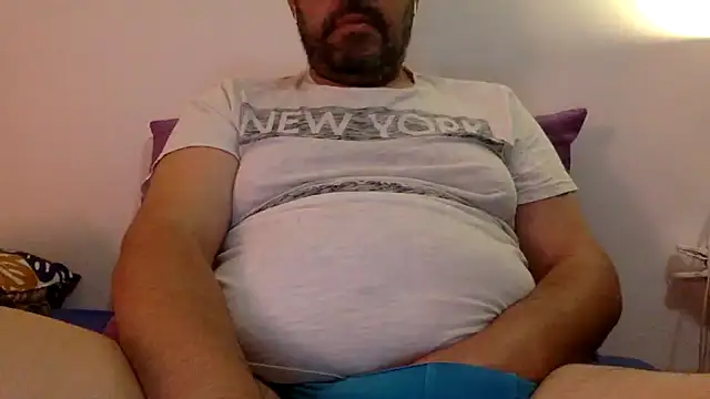 Snapshot of steve669_hot chatting on September 21, 2025, 7:57 am steve669 hot online show from September 21, 2025, 7:57 am